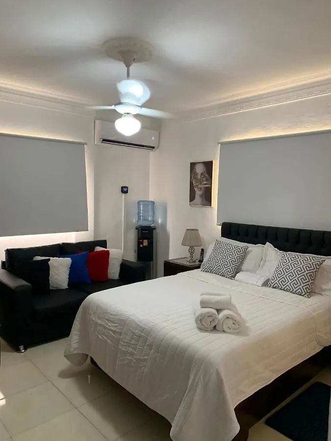 Entire Apartment Tu Nido De Amor Netflix Wifi Santo Domingo 0*,  Dominican Republic